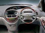 Toyota Estima 2000 года